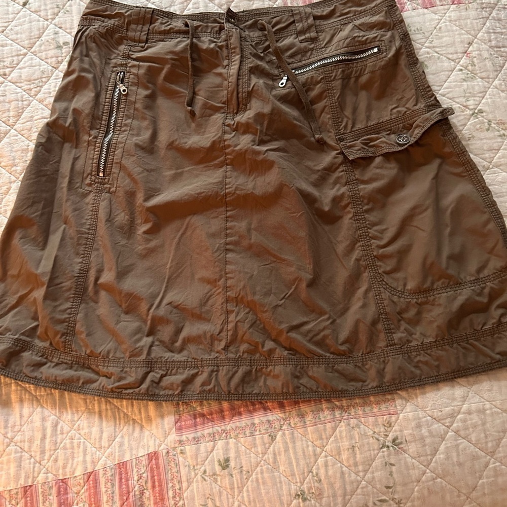 Part Two utility cargo style multiple pockets and zippers- new or like new